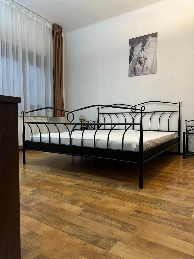 Apartament Casa Mendeleev Bukareszt Zewnętrze zdjęcie